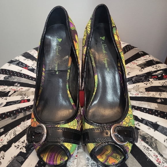 Sarah Jayne heels fits size 7.5 ladies - Picture 3 of 4